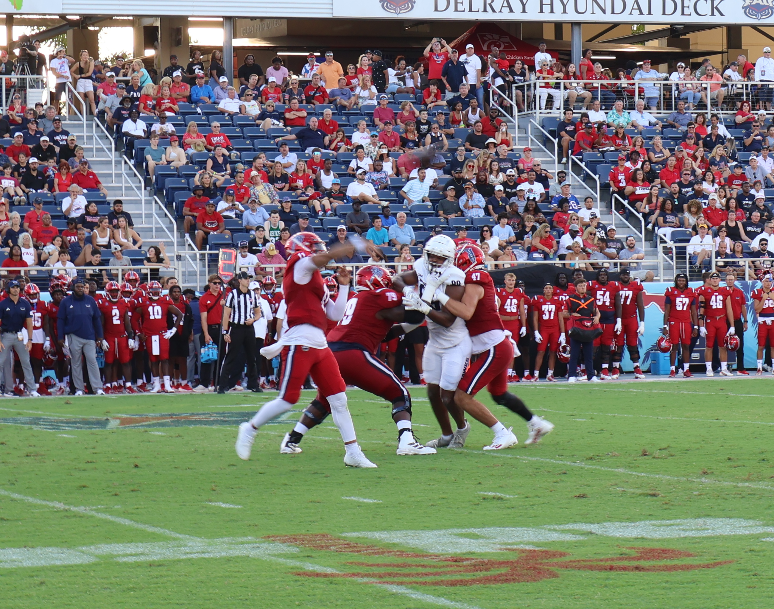 FAU Owls Casey Thompson 