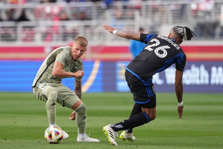 Earthquakes upend LAFC 3-1 for second win of season