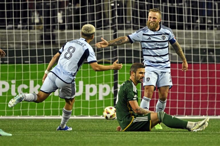 Whitecaps, Sporting KC out to halt lengthy winless streaks