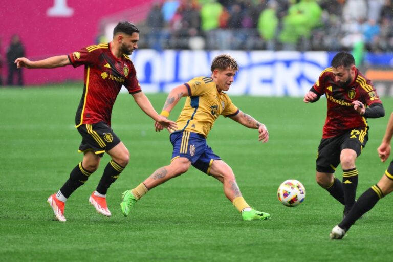 Andres Gomez's late tally allows Real Salt Lake to tie Sounders