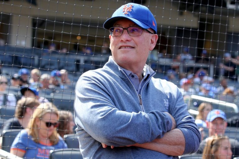 Mets owner 'focused on winning games,' not trade deadline