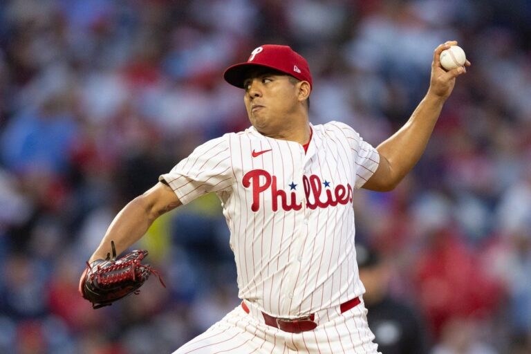 Phillies look to stay hot at home, sweep Padres
