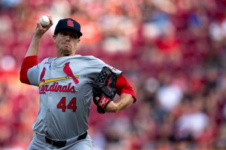Cardinals RHP Kyle Gibson (back) scratched vs