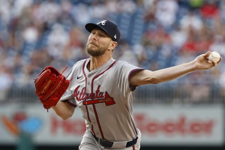 Chris Sale, Braves out to capitalize on Yanks' recent stumble