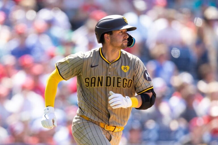 Padres, relieved to be home, open set vs