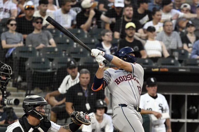 Unlikely hero Cesar Salazar leads Astros past White Sox