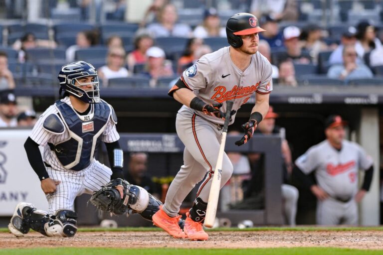 Orioles crush Yankees 17-5 with 19-hit attack