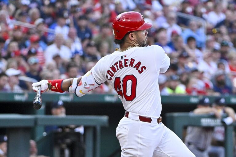 Willson Contreras, Cardinals chase another win over Braves