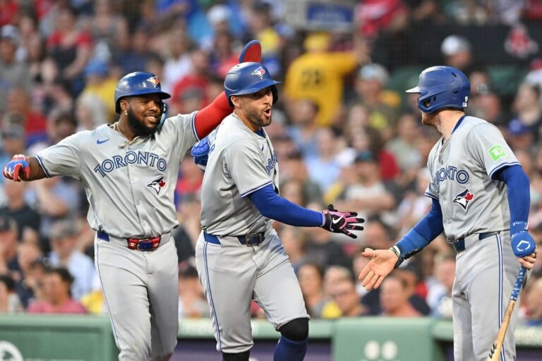 Blue Jays rout Red Sox to snap seven-game skid