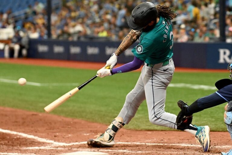 Mariners end woeful trip with 5-2 win over Rays