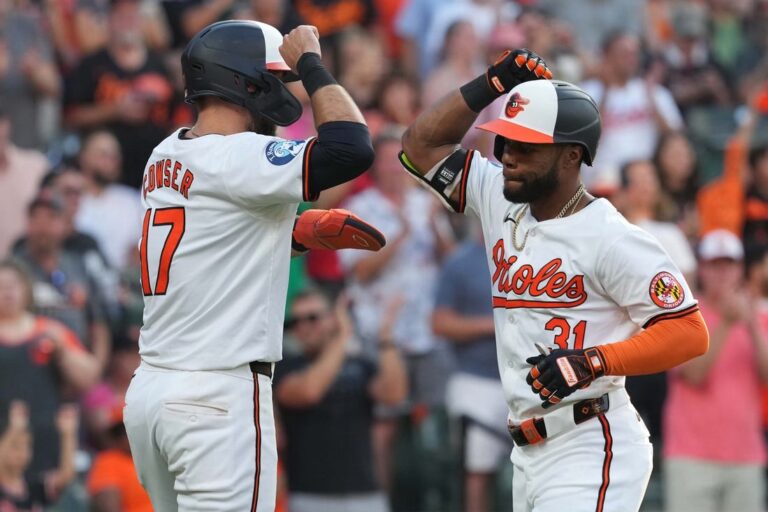 MLB roundup: O's beat Rangers, tie for AL East lead