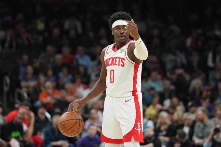 Report: G Aaron Holiday returns to Rockets on 2-year deal