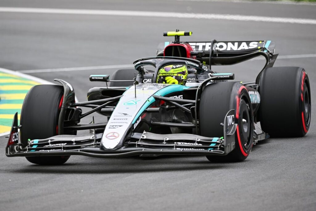 Lewis Hamilton wins record ninth British Grand Prix