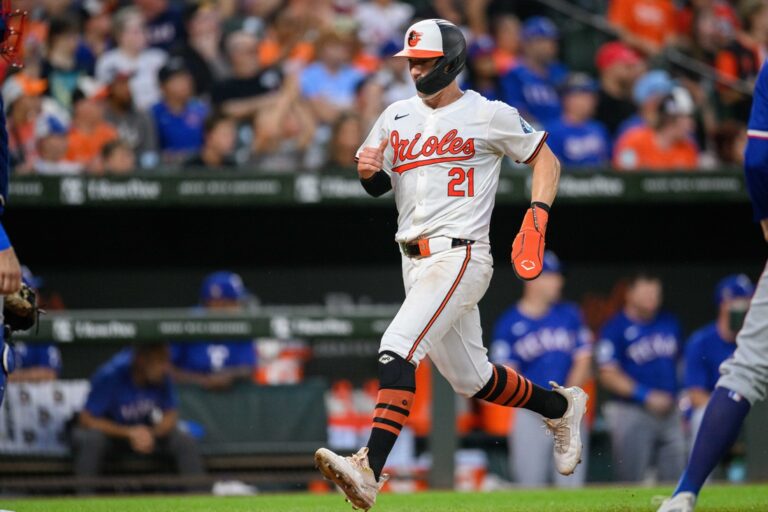 Phillies acquire OF Austin Hays from Orioles