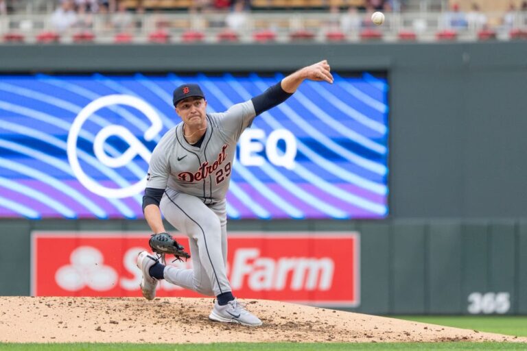 In search of rare sweep, Tigers take on Reds