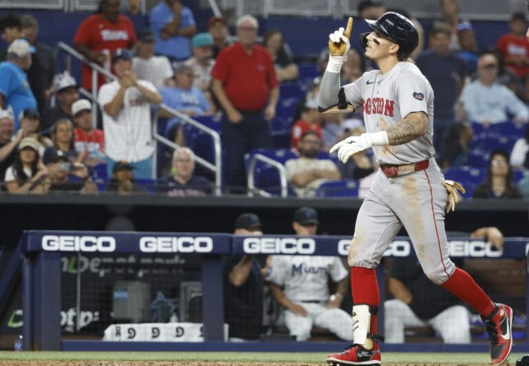 Red Sox aim to extend hitting hot streak vs