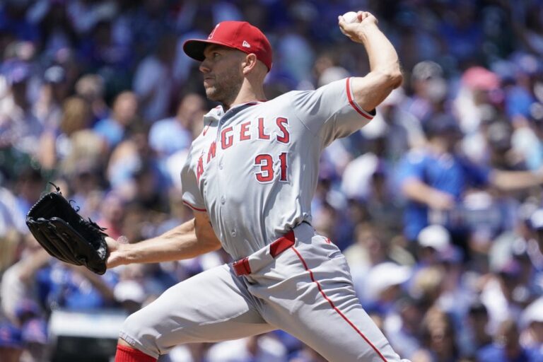 Tyler Anderson, Angels dominate Cubs