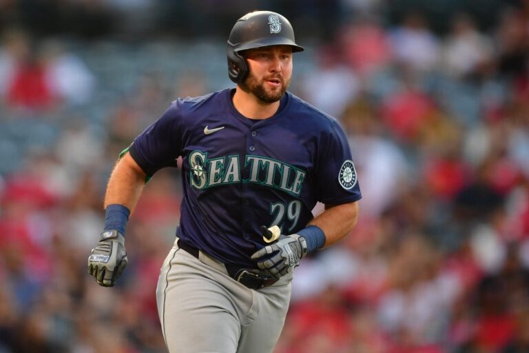 Cal Raleigh switch-hits homers again as M's mash Angels