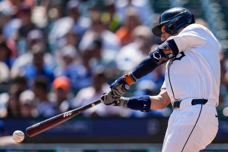 MLB roundup: Tigers rally in 9th, beat Dodgers in 10th