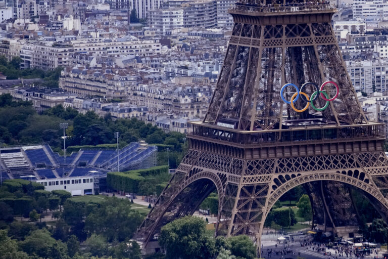 OLY Paris 2024 Eiffel Tower