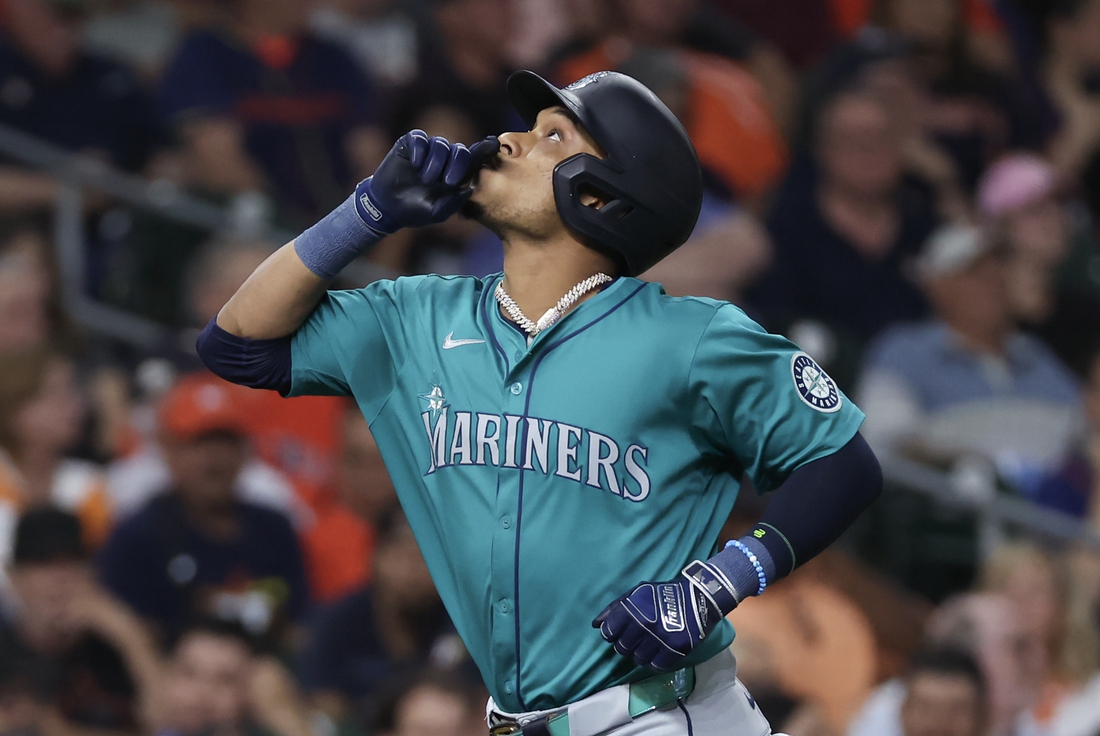 Jorge Polanco set for free agency after Mariners decline option