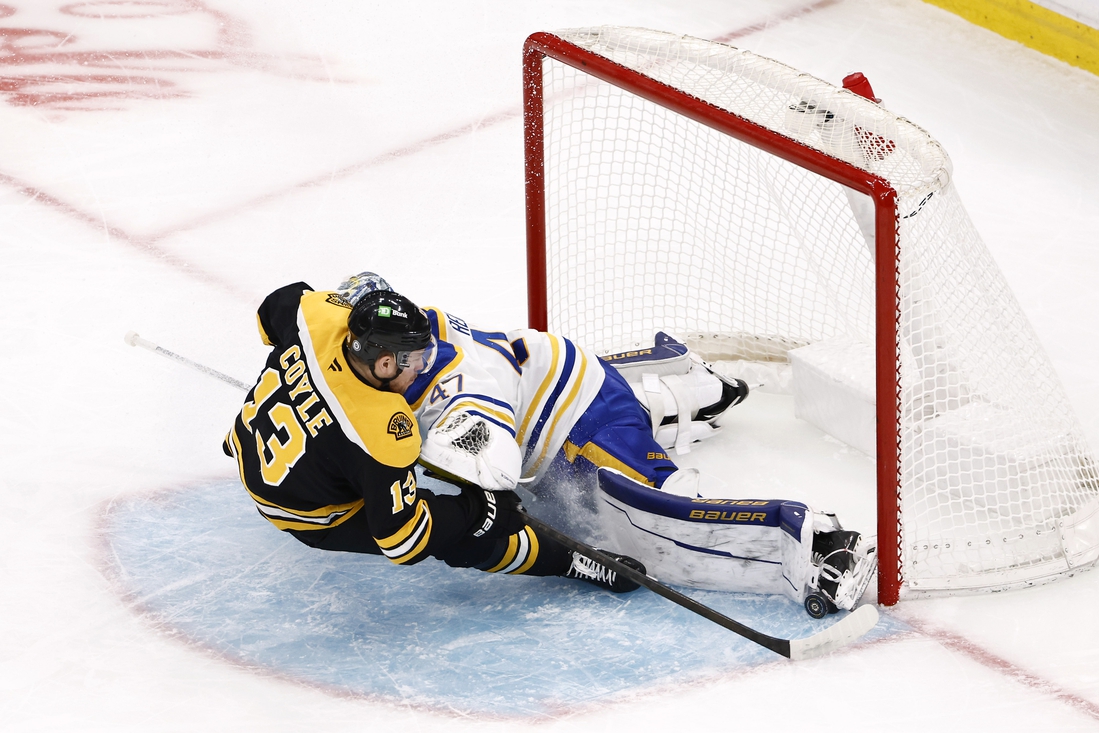 Late goals help Bruins get past struggling Sabres