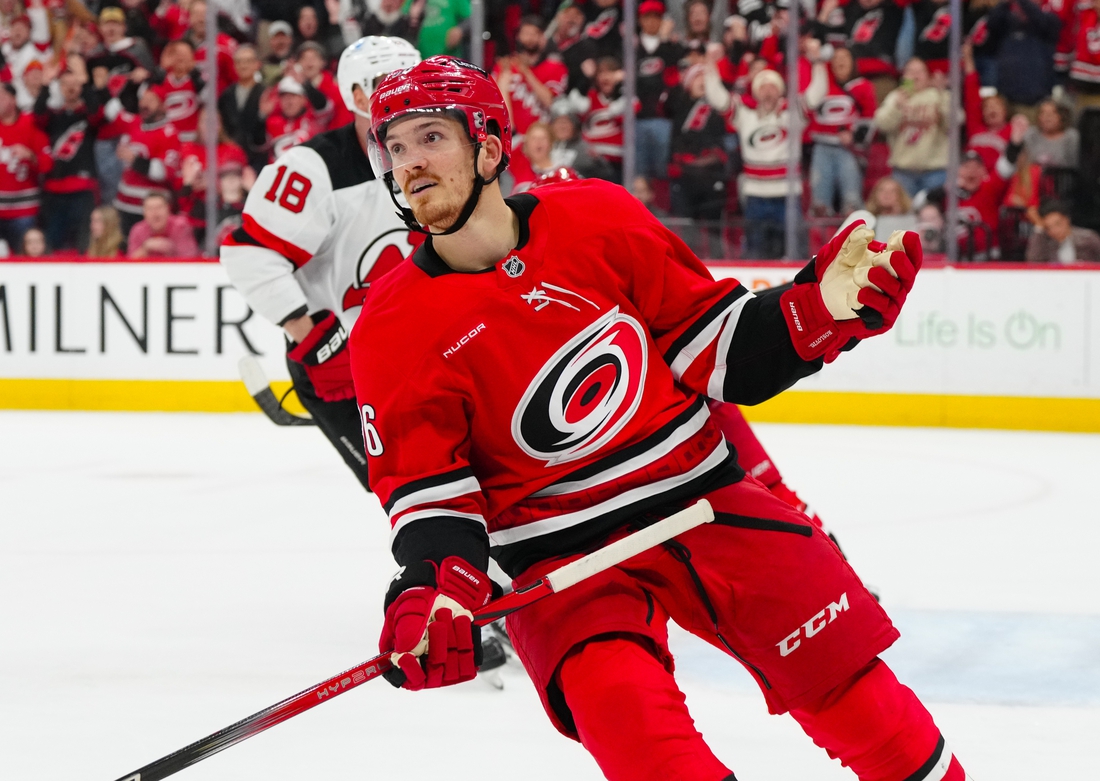 Hurricanes intent on not changing their game, face Jackets