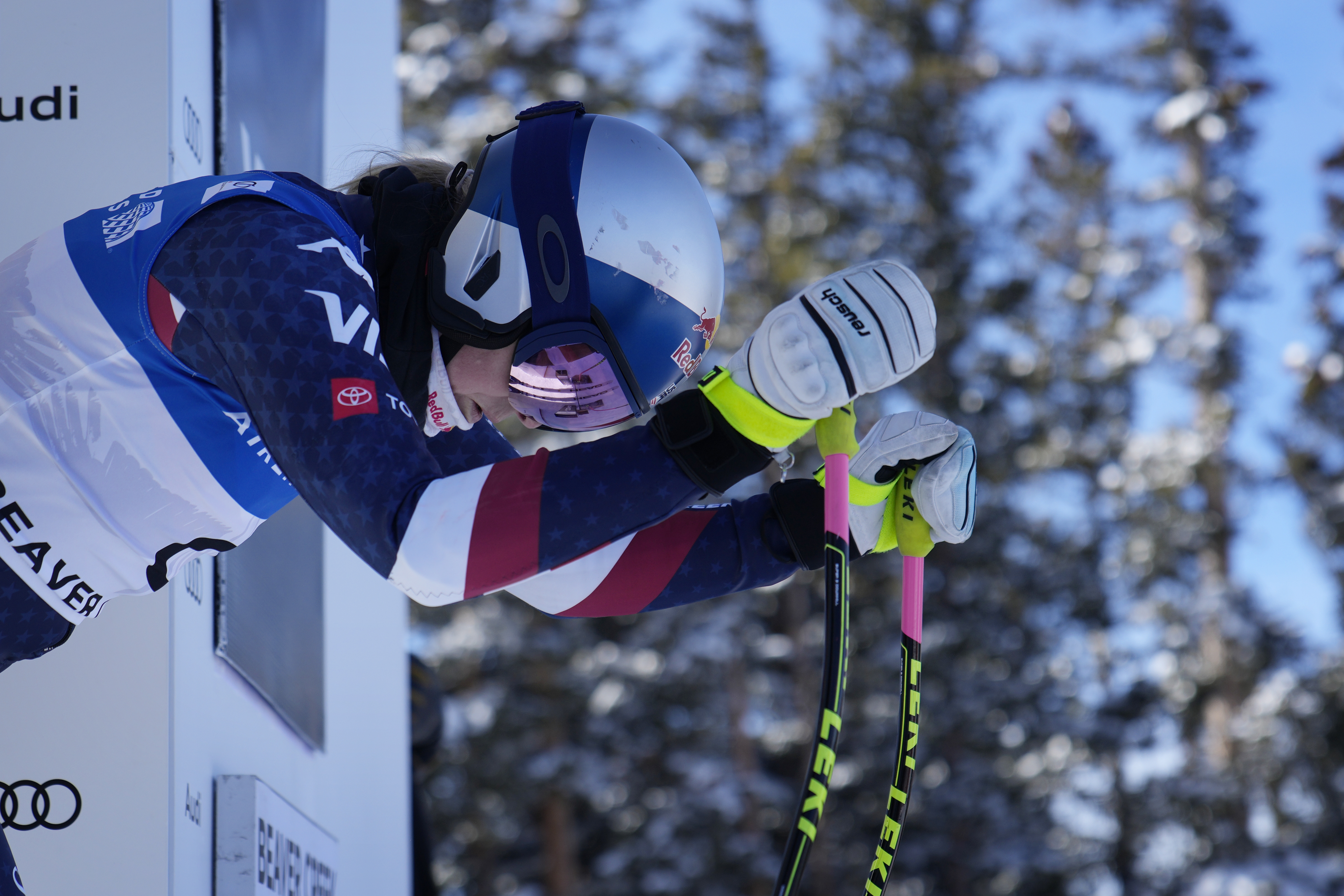 WCup Womens Downhill Skiing